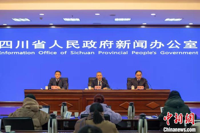 四川最新新闻速递，友情与爱在日常生活中的温馨传递