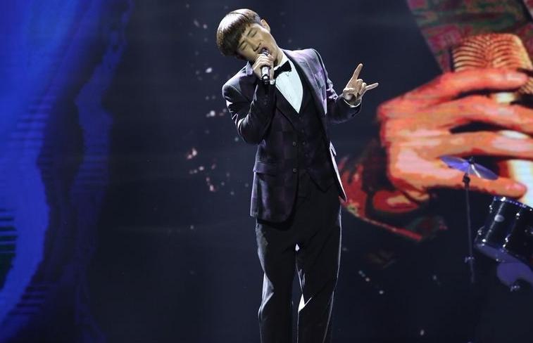 光头相声演员的学习指南，相声表演技能全步骤解析