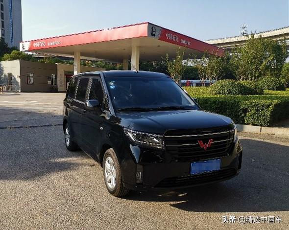 五菱新款路虎风格SUV，探索小巷风情与隐藏特色小店