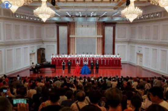 演员王振,演员王振，小巷深处的秘密舞台与一家特色小店的奇妙邂逅