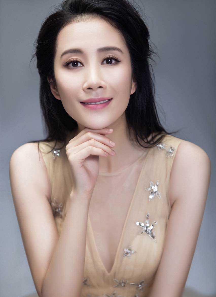 最美女演员,最美女演员，如何完成角色塑造与自我修炼的步骤指南